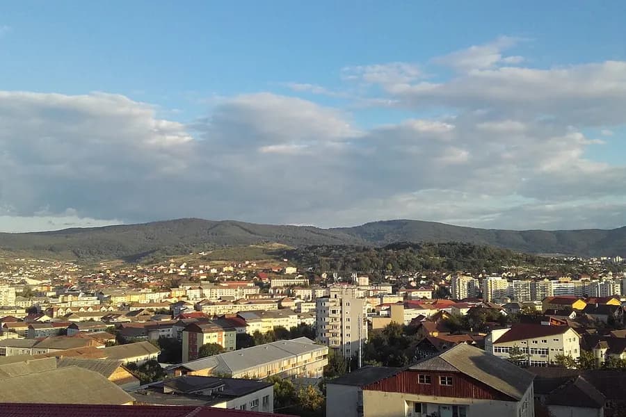 Vedere panoramică asupra orașului Zalău.